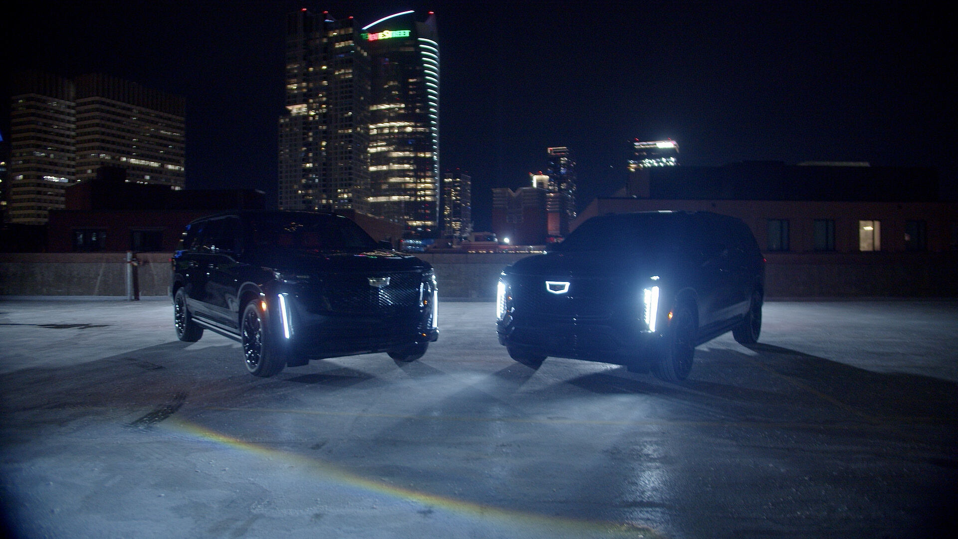 Cadillac Escalade ESV exterior at night